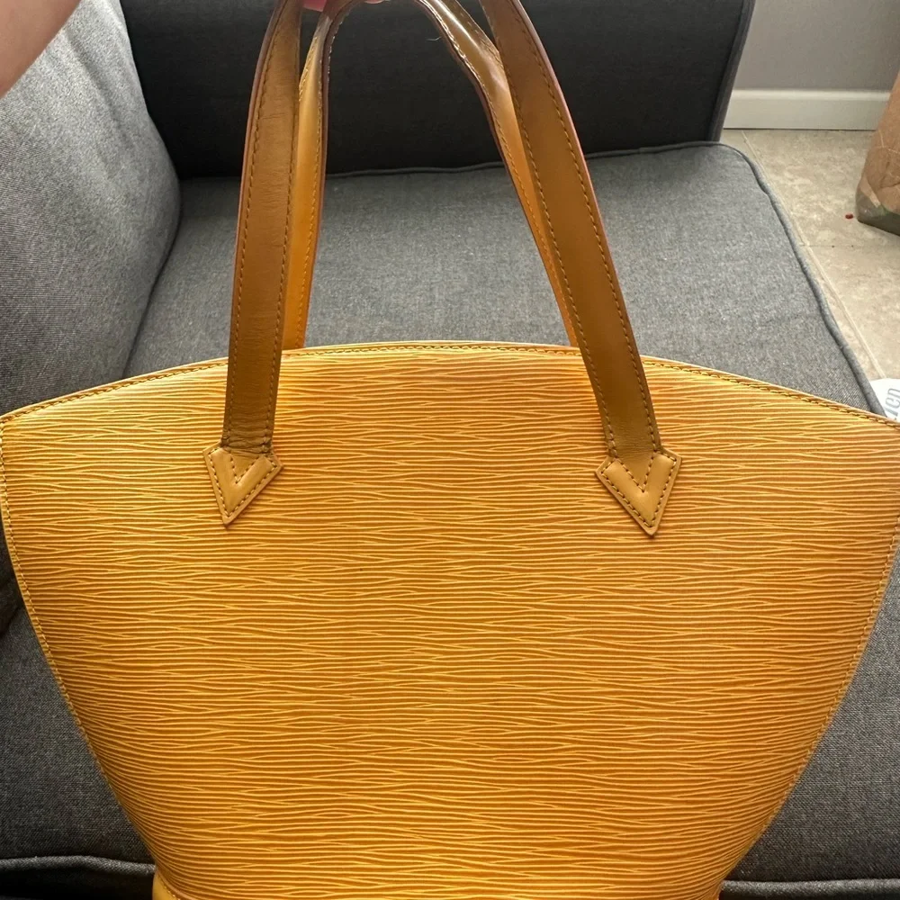 “Pre-Loved” Authentic Louis Vuitton in yellow Epi Leather Tote